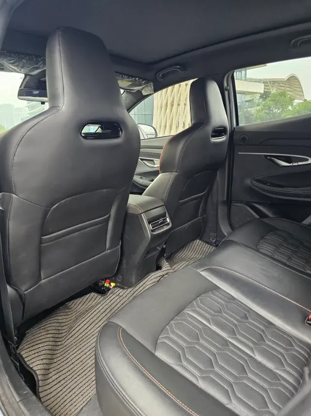 2022 ChangAn UNI-T 1.5T 188HP L4 7DCT,autocango,china used car exporter,china ev exporter,chinese used car exporter,chinese used ev exporter