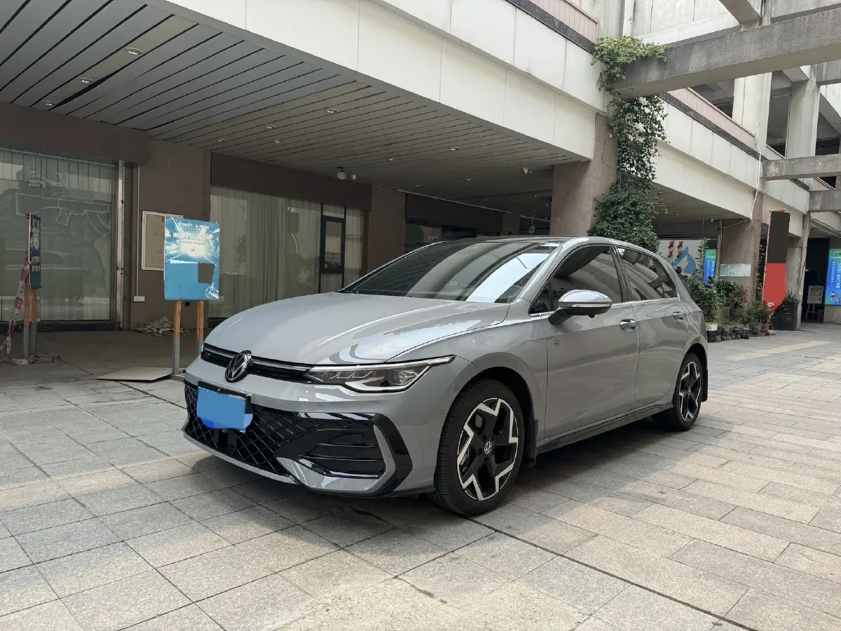 2025 Volkswagen Golf 1.5T 160HP L4 7DCT,autocango,china used car exporter,china ev exporter,chinese used car exporter,chinese used ev exporter