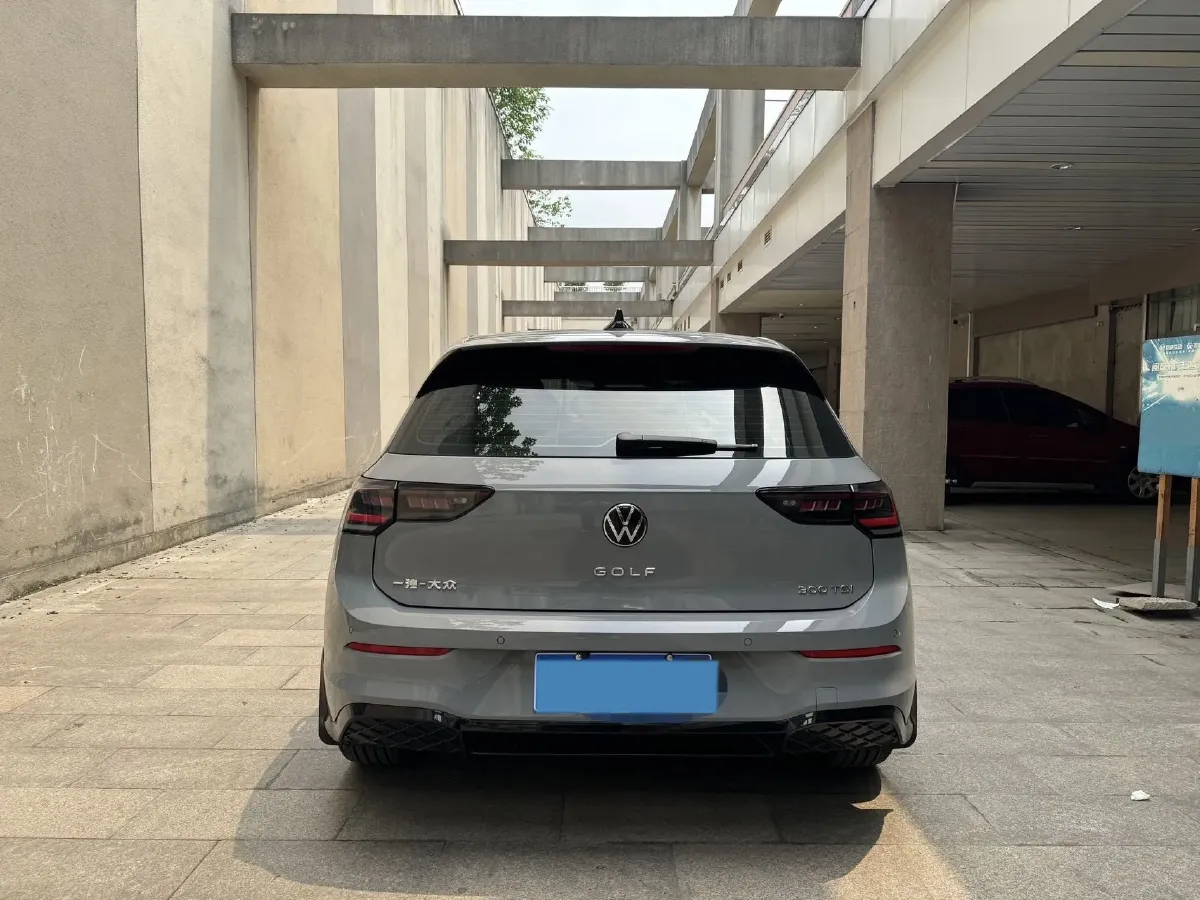 2025 Volkswagen Golf 1.5T 160HP L4 7DCT,autocango,china used car exporter,china ev exporter,chinese used car exporter,chinese used ev exporter