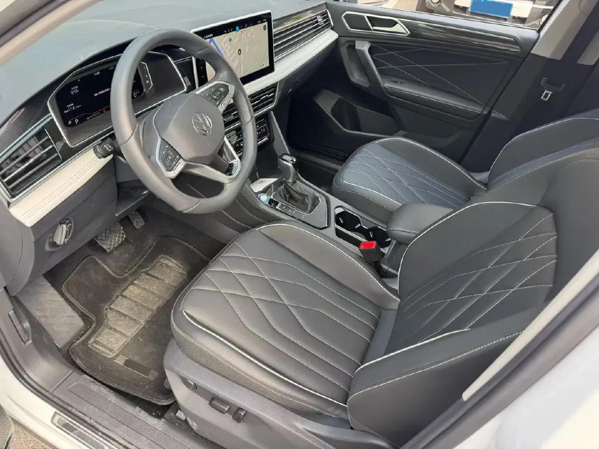 2023 Volkswagen Tiguan L 1.5T 160HP L4 7DCT,autocango,china used car exporter,china ev exporter,chinese used car exporter,chinese used ev exporter