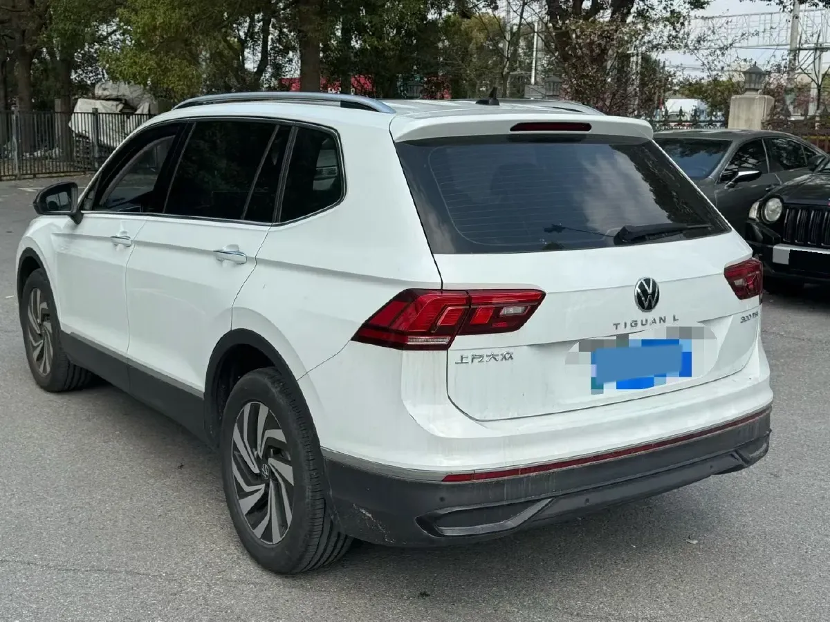 2023 Volkswagen Tiguan L 1.5T 160HP L4 7DCT,autocango,china used car exporter,china ev exporter,chinese used car exporter,chinese used ev exporter