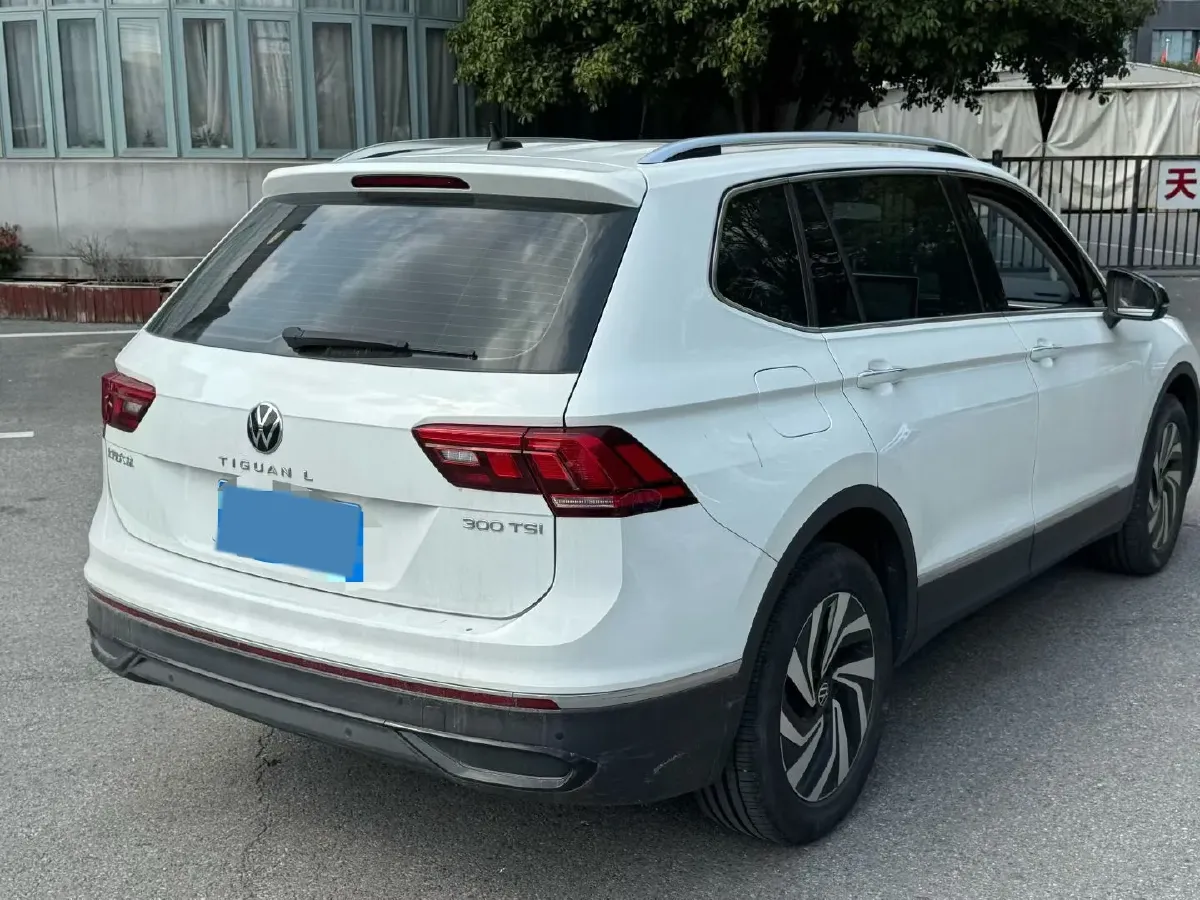 2023 Volkswagen Tiguan L 1.5T 160HP L4 7DCT,autocango,china used car exporter,china ev exporter,chinese used car exporter,chinese used ev exporter
