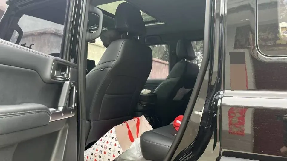 2024 212 212 T01 2.0T 252HP L4 8AT,autocango,china used car exporter,china ev exporter,chinese used car exporter,chinese used ev exporter