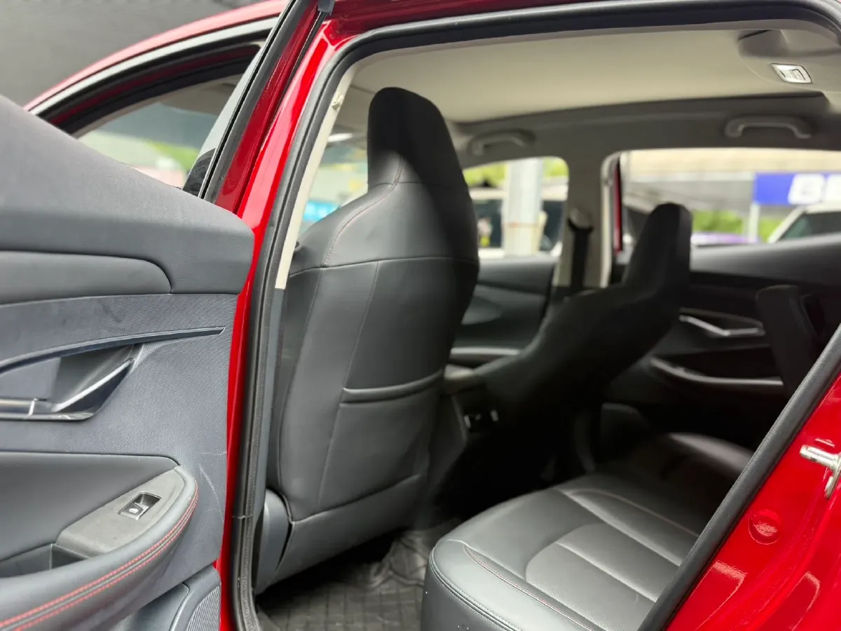 2020 ChangAn UNI-T 1.5T 180HP L4 7DCT,autocango,china used car exporter,china ev exporter,chinese used car exporter,chinese used ev exporter