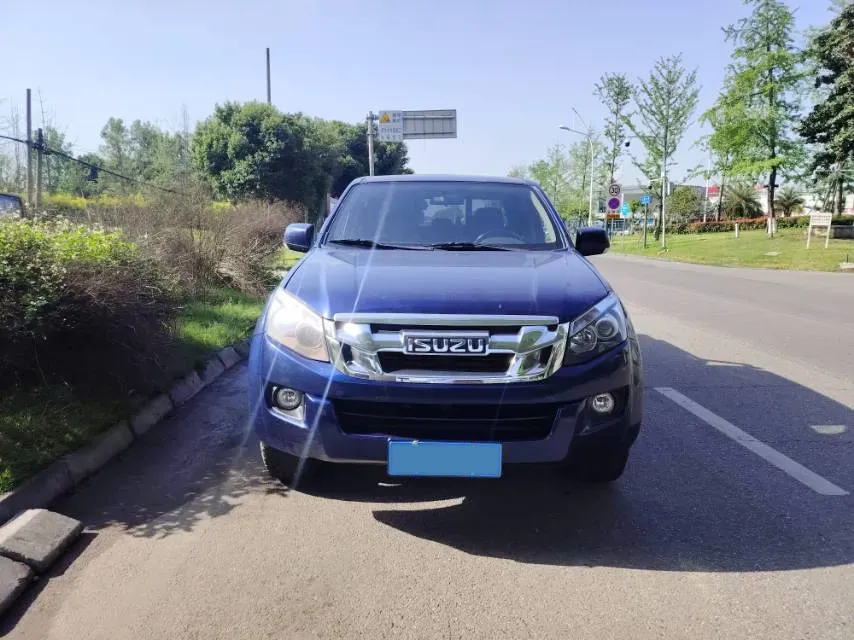 2020 Isuzu LingTuo 2.5T 150HP L4 6AT,autocango,china used car exporter,china ev exporter,chinese used car exporter,chinese used ev exporter