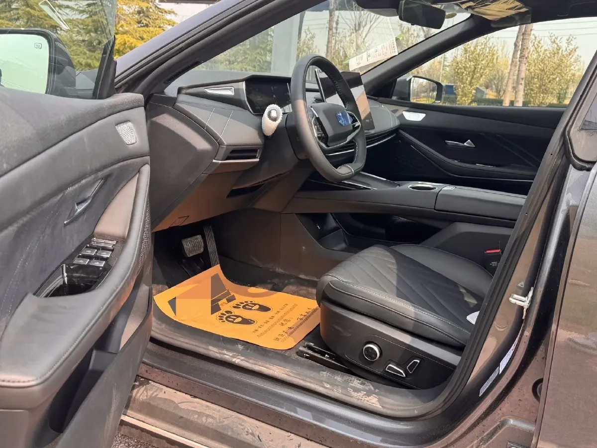 2025 Deepal SL03 1.5L 95HP L4 REEV 18.99KWH,autocango,china used car exporter,china ev exporter,chinese used car exporter,chinese used ev exporter