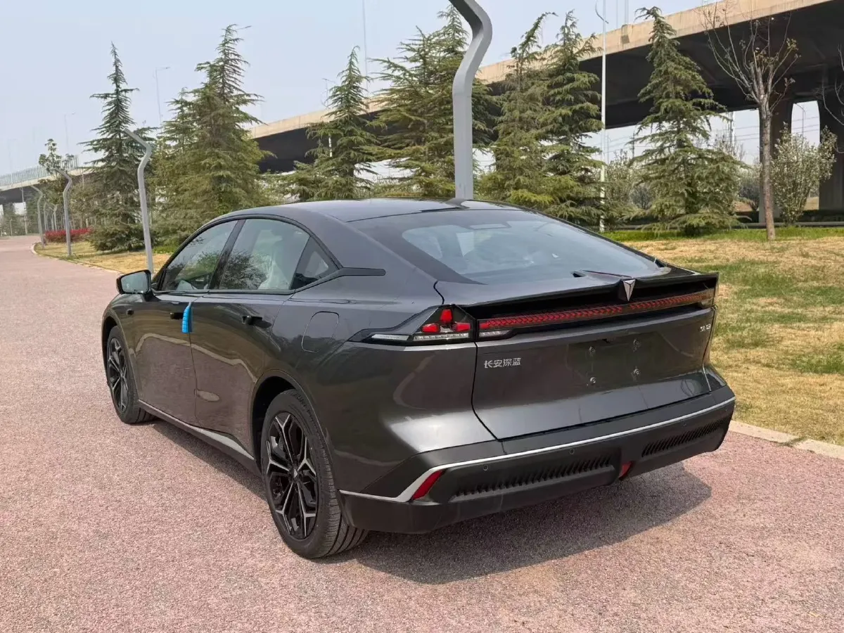 2025 Deepal SL03 1.5L 95HP L4 REEV 18.99KWH,autocango,china used car exporter,china ev exporter,chinese used car exporter,chinese used ev exporter
