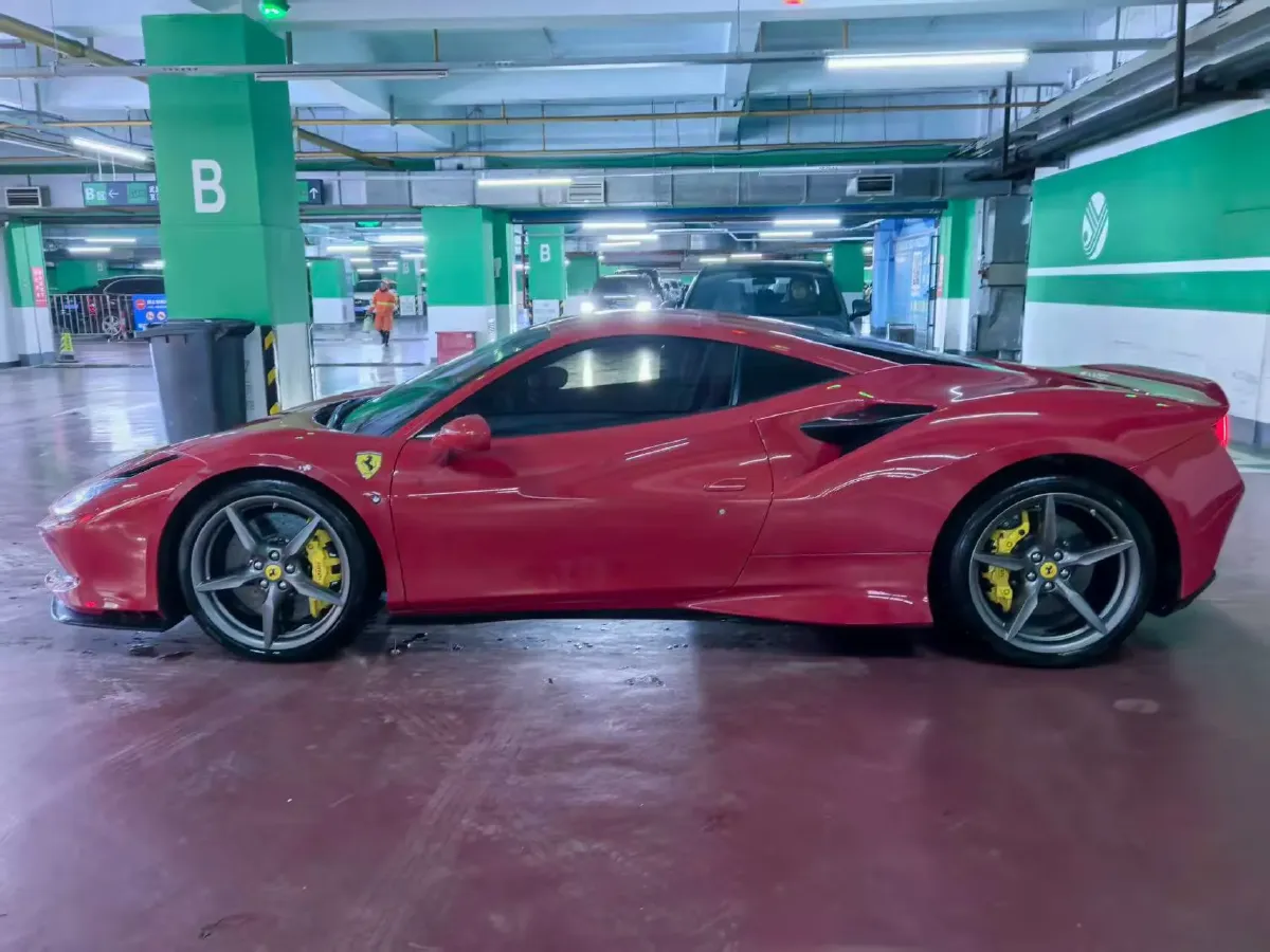 2019 Aston Martin DB11 5.2T 639HP V12 8AT,autocango,china used car exporter,china ev exporter,chinese used car exporter,chinese used ev exporter