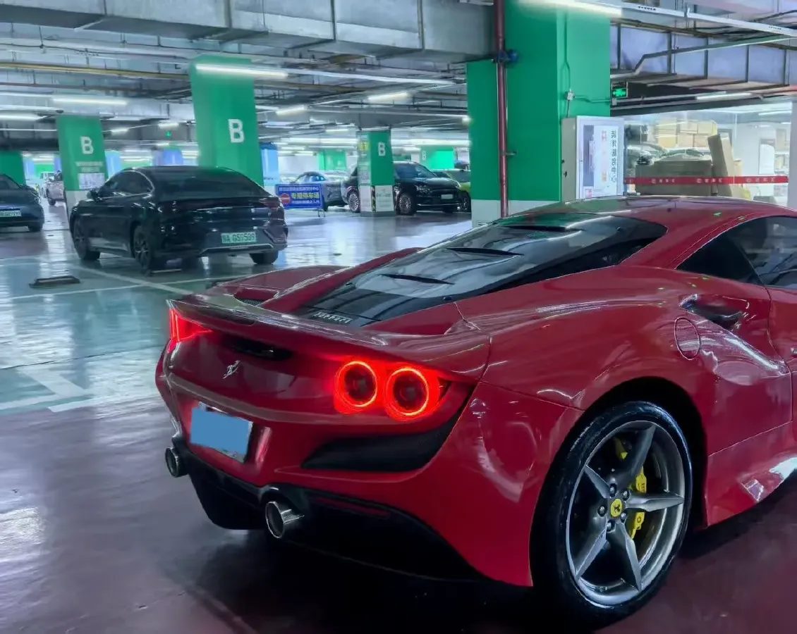 2019 Aston Martin DB11 5.2T 639HP V12 8AT,autocango,china used car exporter,china ev exporter,chinese used car exporter,chinese used ev exporter