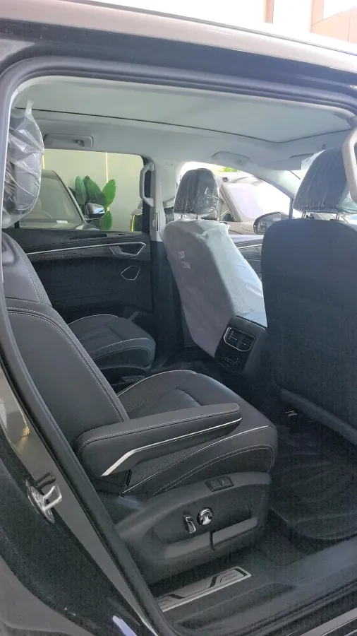 2026 Volkswagen Talagon 2.0T 272HP L4 7DCT,autocango,china used car exporter,china ev exporter,chinese used car exporter,chinese used ev exporter