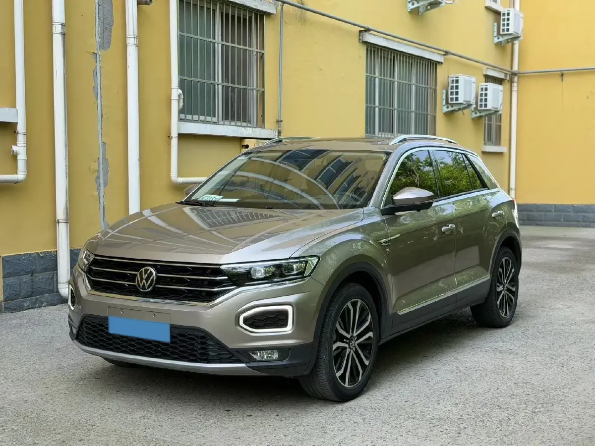 2021 Volkswagen T-Roc 1.4T 150HP L4 7DCT,autocango,china used car exporter,china ev exporter,chinese used car exporter,chinese used ev exporter