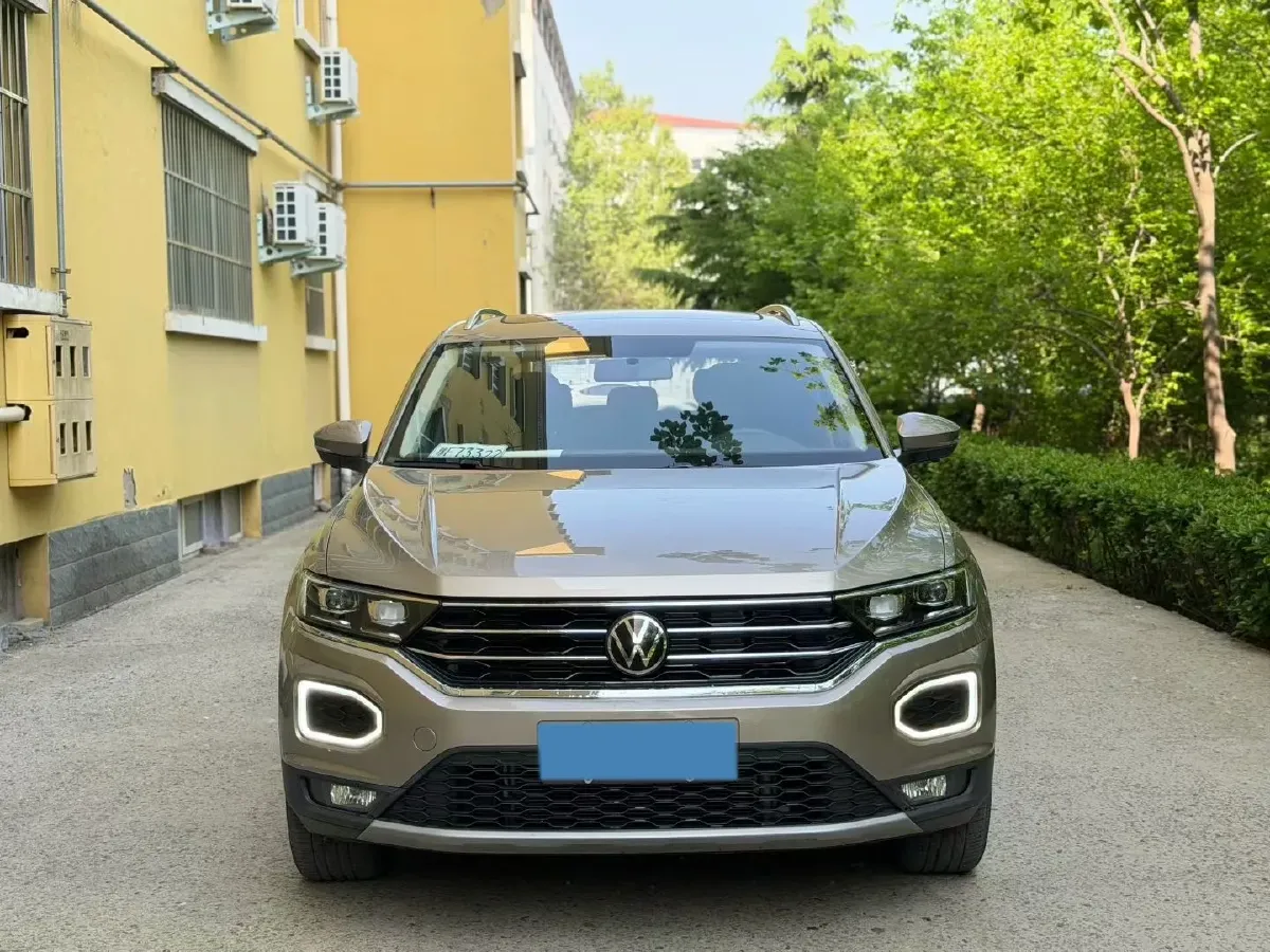 2021 Volkswagen T-Roc 1.4T 150HP L4 7DCT,autocango,china used car exporter,china ev exporter,chinese used car exporter,chinese used ev exporter