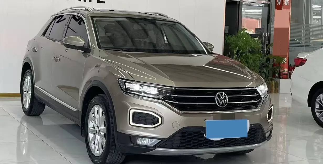 2021 Volkswagen T-Roc 1.4T 150HP L4 7DCT,autocango,china used car exporter,china ev exporter,chinese used car exporter,chinese used ev exporter