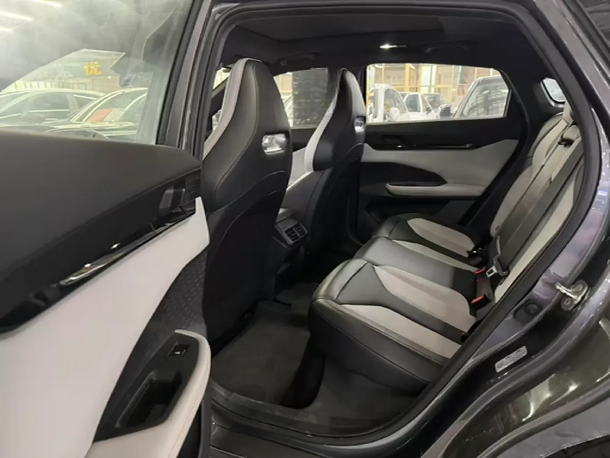 2024 ChangAn UNI-V iDD 1.5L 110HP L4 E-CVT PHEV 18.99KWH,autocango,china used car exporter,china ev exporter,chinese used car exporter,chinese used ev exporter