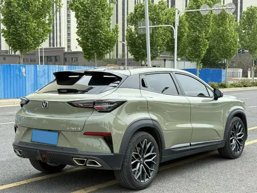 2022 ChangAn UNI-T 1.5T 188HP L4 7DCT,autocango,china used car exporter,china ev exporter,chinese used car exporter,chinese used ev exporter