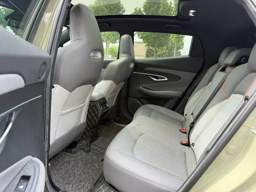 2022 ChangAn UNI-T 1.5T 188HP L4 7DCT,autocango,china used car exporter,china ev exporter,chinese used car exporter,chinese used ev exporter