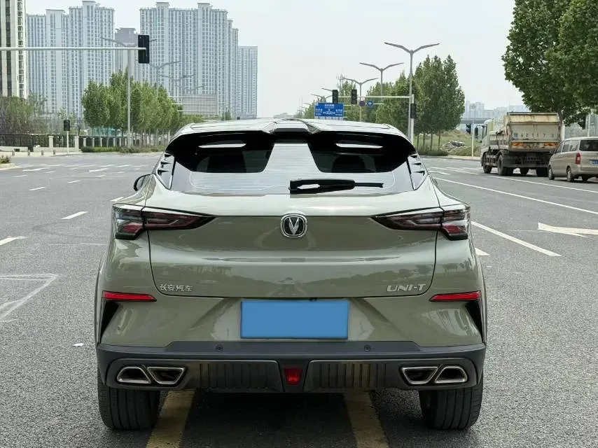 2022 ChangAn UNI-T 1.5T 188HP L4 7DCT,autocango,china used car exporter,china ev exporter,chinese used car exporter,chinese used ev exporter