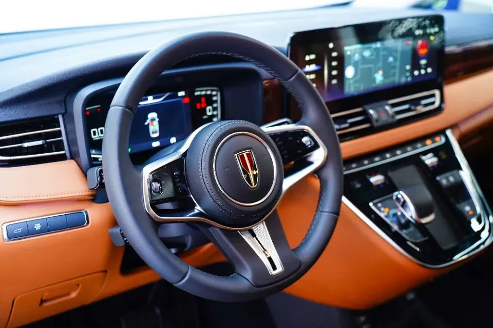 2023 HongQi HQ9 2.0T 252HP L4 8AT,autocango,china used car exporter,china ev exporter,chinese used car exporter,chinese used ev exporter