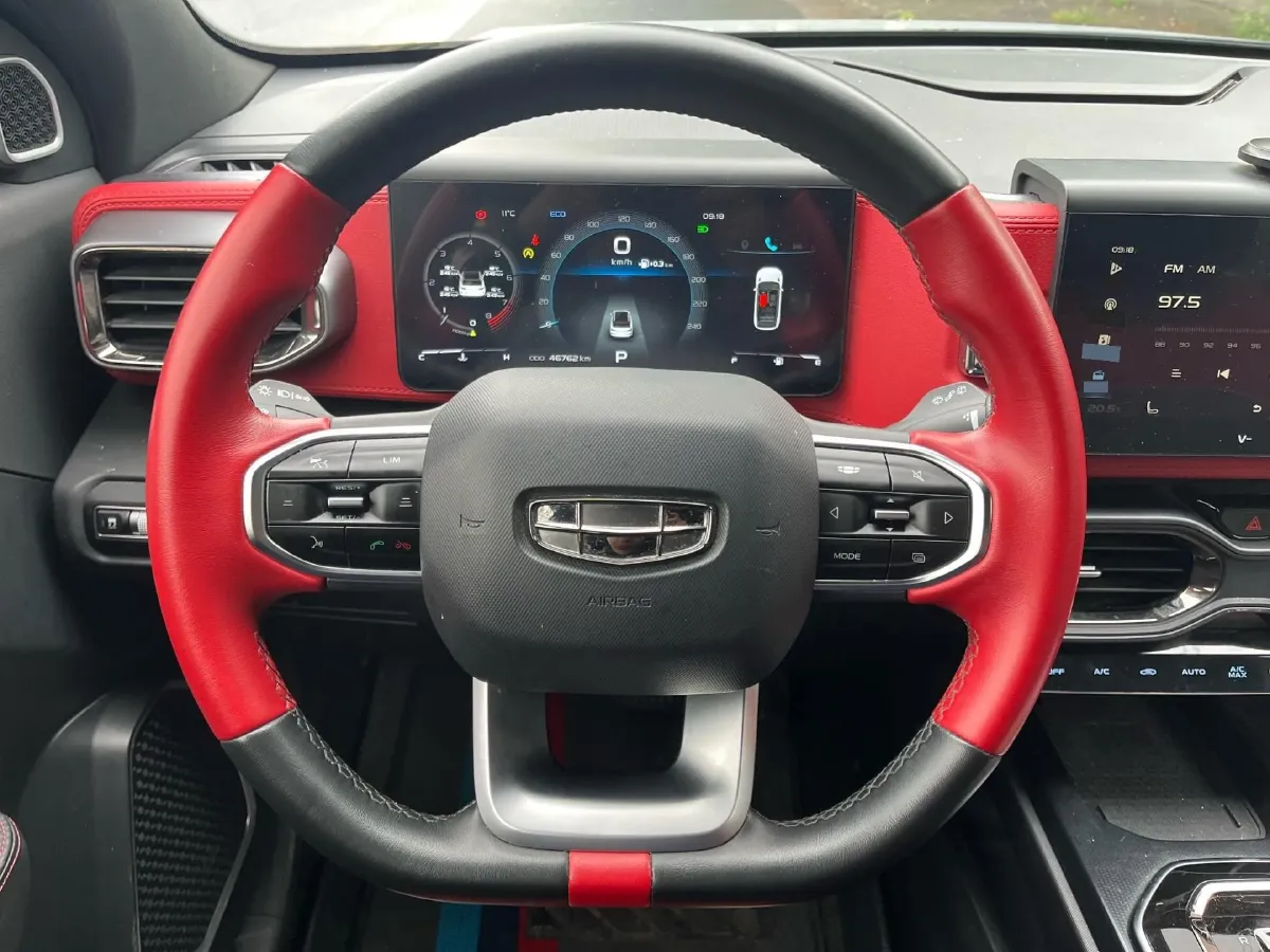 2020 Geely ICON 1.5T 177HP L3 7DCT,autocango,china used car exporter,china ev exporter,chinese used car exporter,chinese used ev exporter