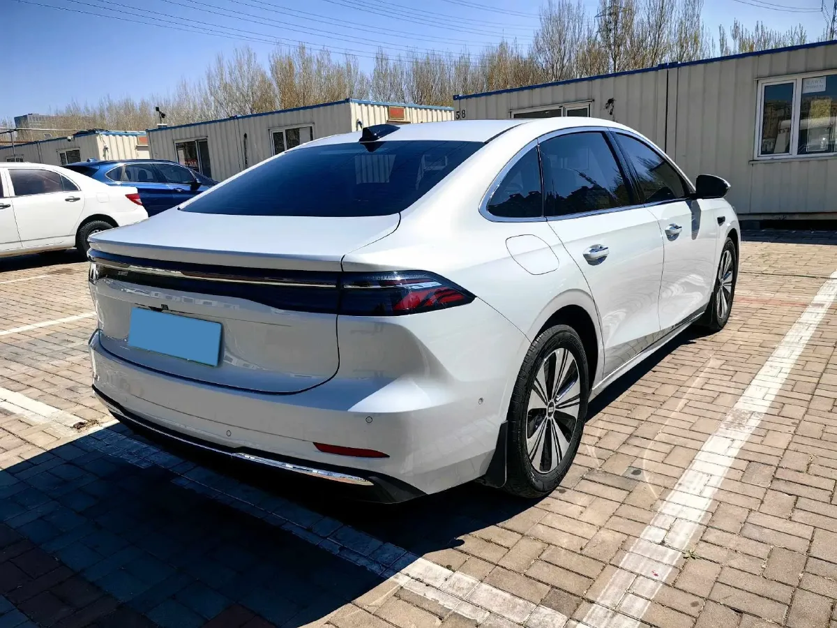 2025 Geely Galaxy A7 1.5L 112HP L4 1DHT PHEV,autocango,china used car exporter,china ev exporter,chinese used car exporter,chinese used ev exporter