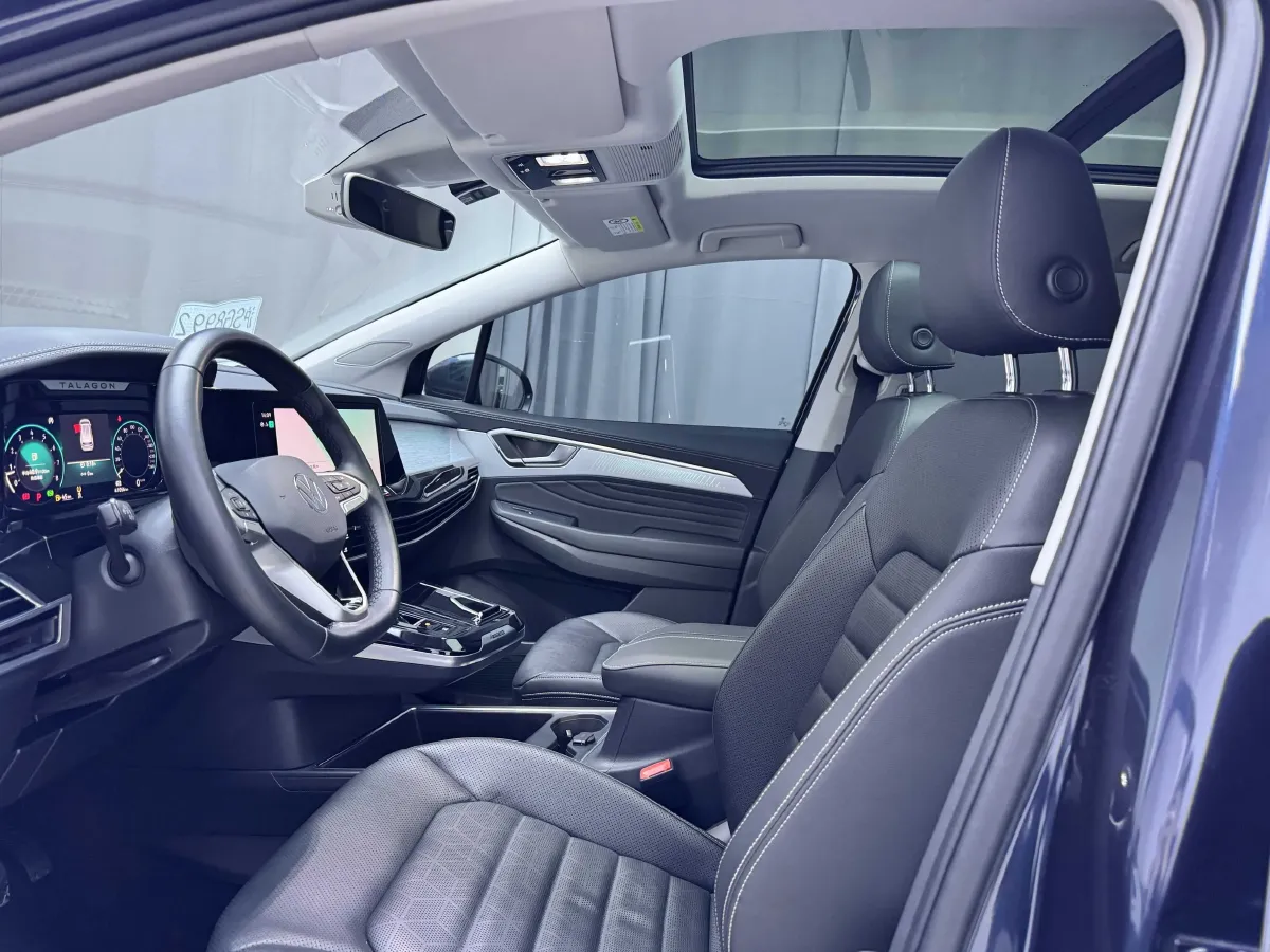 2021 Volkswagen Talagon 2.0T 220HP L4 7DCT,autocango,china used car exporter,china ev exporter,chinese used car exporter,chinese used ev exporter