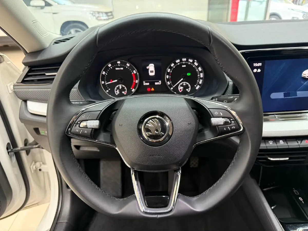 2022 Skoda Octavia 1.4T 150HP L4 7DCT,autocango,china used car exporter,china ev exporter,chinese used car exporter,chinese used ev exporter