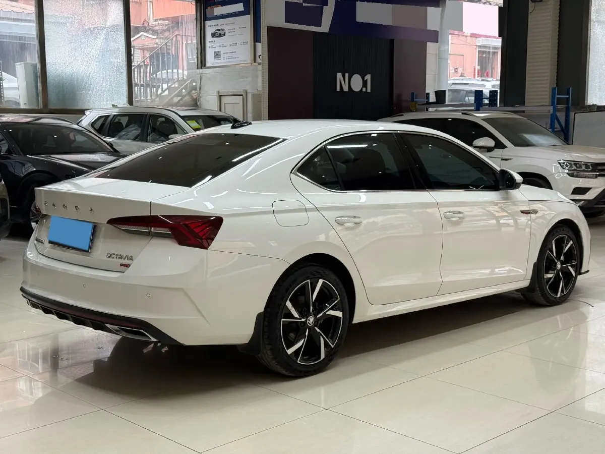 2022 Skoda Octavia 1.4T 150HP L4 7DCT,autocango,china used car exporter,china ev exporter,chinese used car exporter,chinese used ev exporter