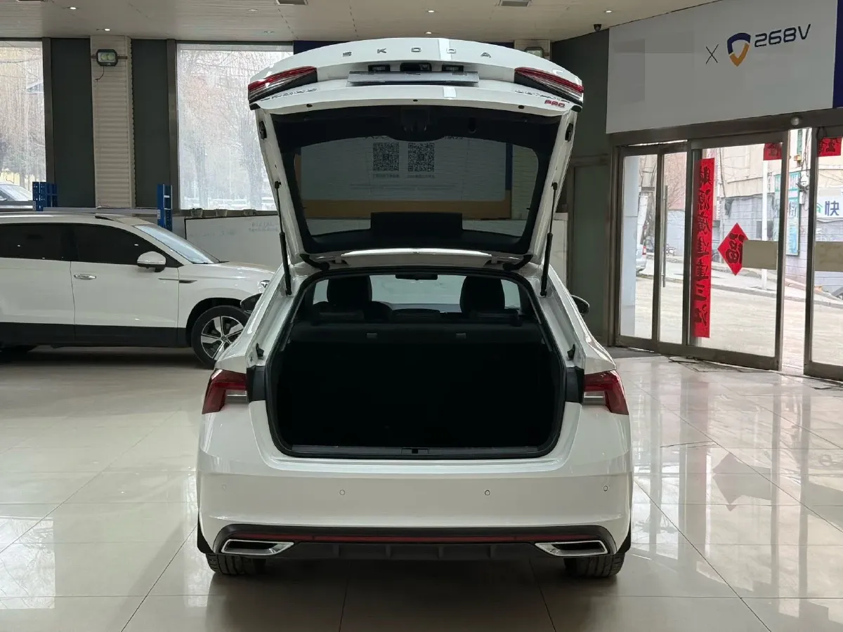 2022 Skoda Octavia 1.4T 150HP L4 7DCT,autocango,china used car exporter,china ev exporter,chinese used car exporter,chinese used ev exporter