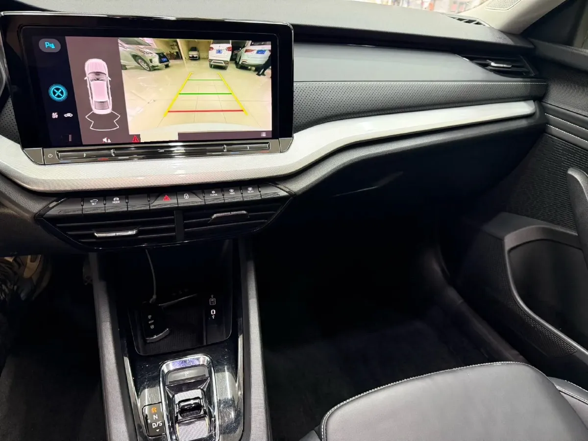 2022 Skoda Octavia 1.4T 150HP L4 7DCT,autocango,china used car exporter,china ev exporter,chinese used car exporter,chinese used ev exporter