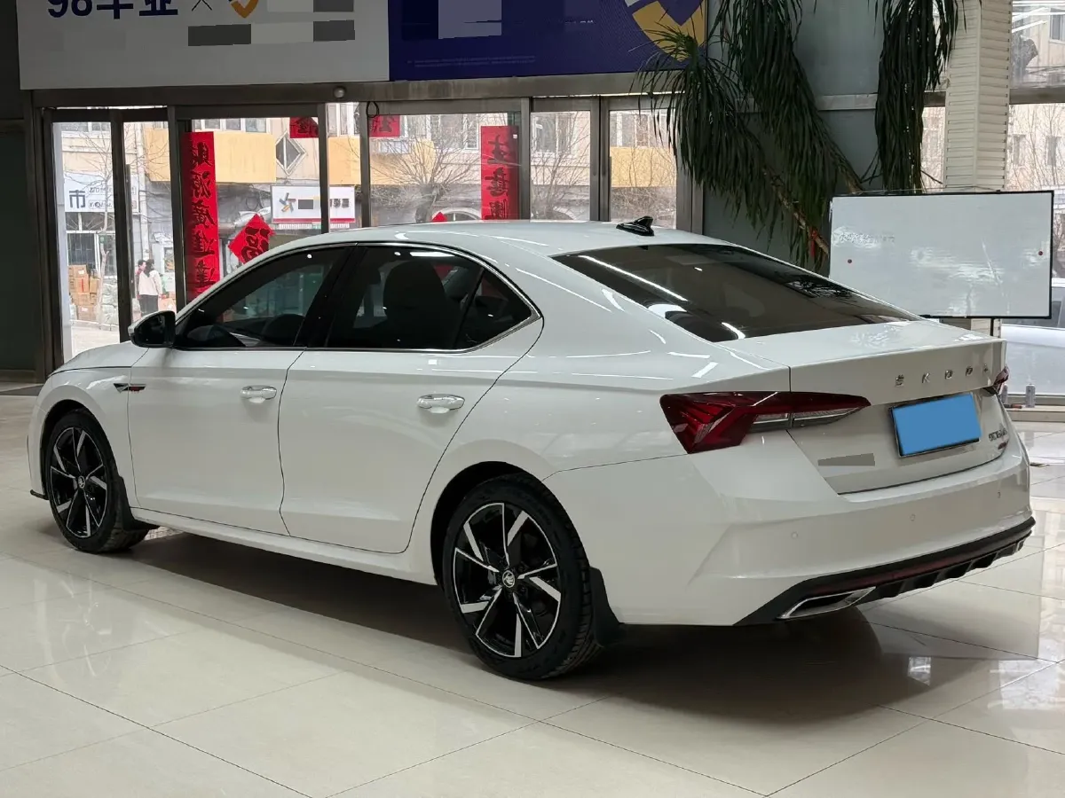 2022 Skoda Octavia 1.4T 150HP L4 7DCT,autocango,china used car exporter,china ev exporter,chinese used car exporter,chinese used ev exporter