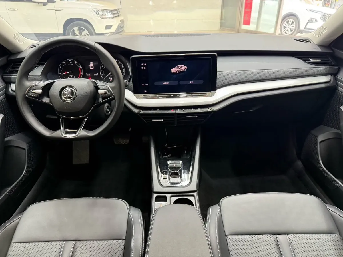 2022 Skoda Octavia 1.4T 150HP L4 7DCT,autocango,china used car exporter,china ev exporter,chinese used car exporter,chinese used ev exporter