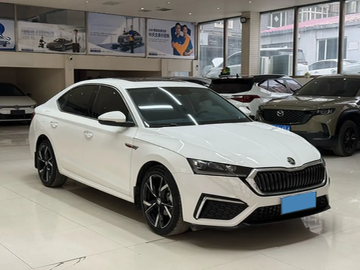 2022 Skoda Octavia 1.4T 150HP L4 7DCT,autocango,china used car exporter,china ev exporter,chinese used car exporter,chinese used ev exporter