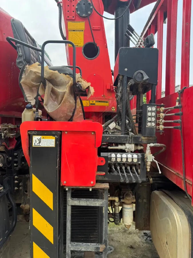 2016 Ford Everest 2.2T 160HP L4 6MT,autocango,china used car exporter,china ev exporter,chinese used car exporter,chinese used ev exporter