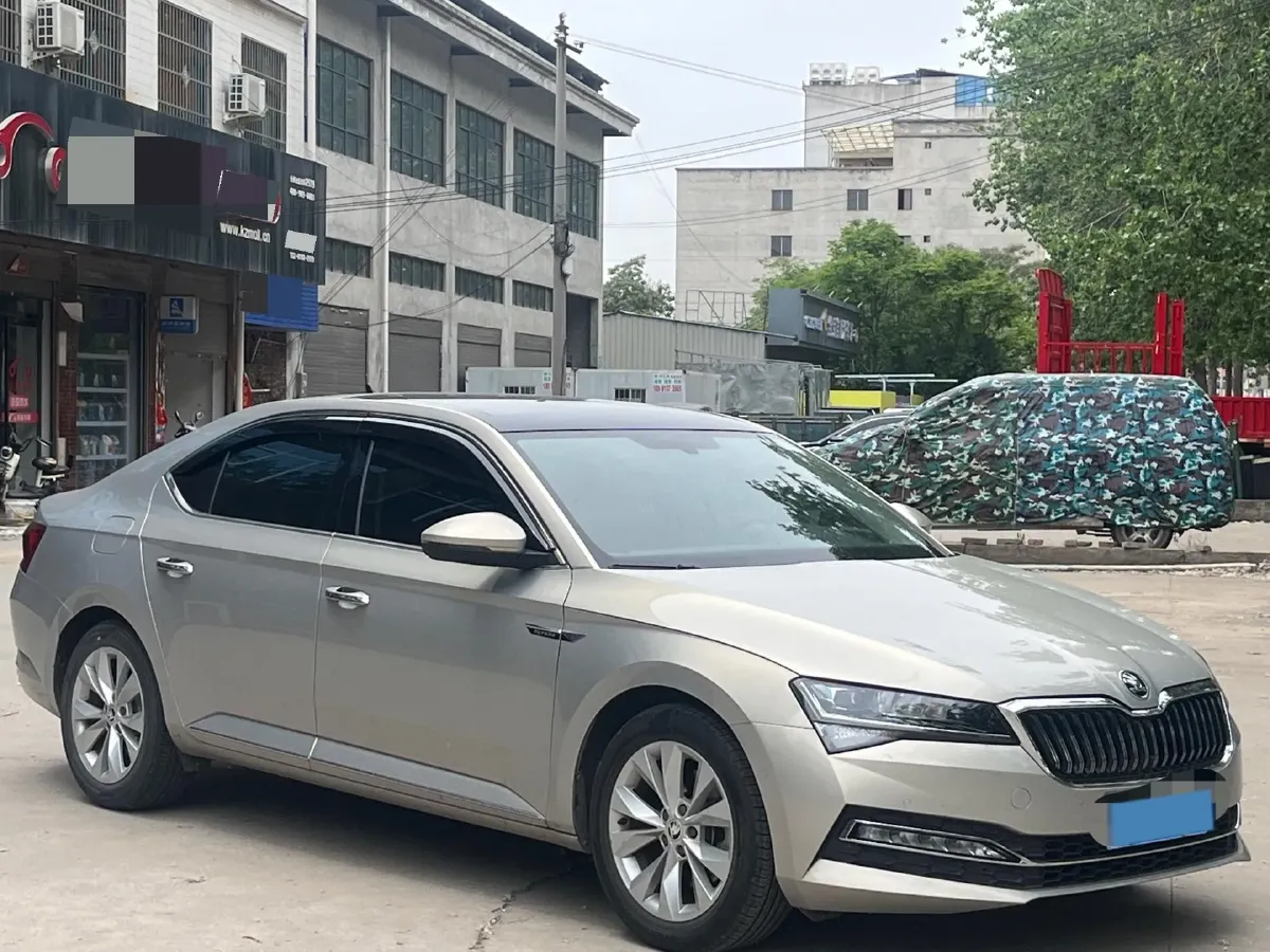 2019 Skoda Superb 1.4T 150HP L4 7DCT,autocango,china used car exporter,china ev exporter,chinese used car exporter,chinese used ev exporter