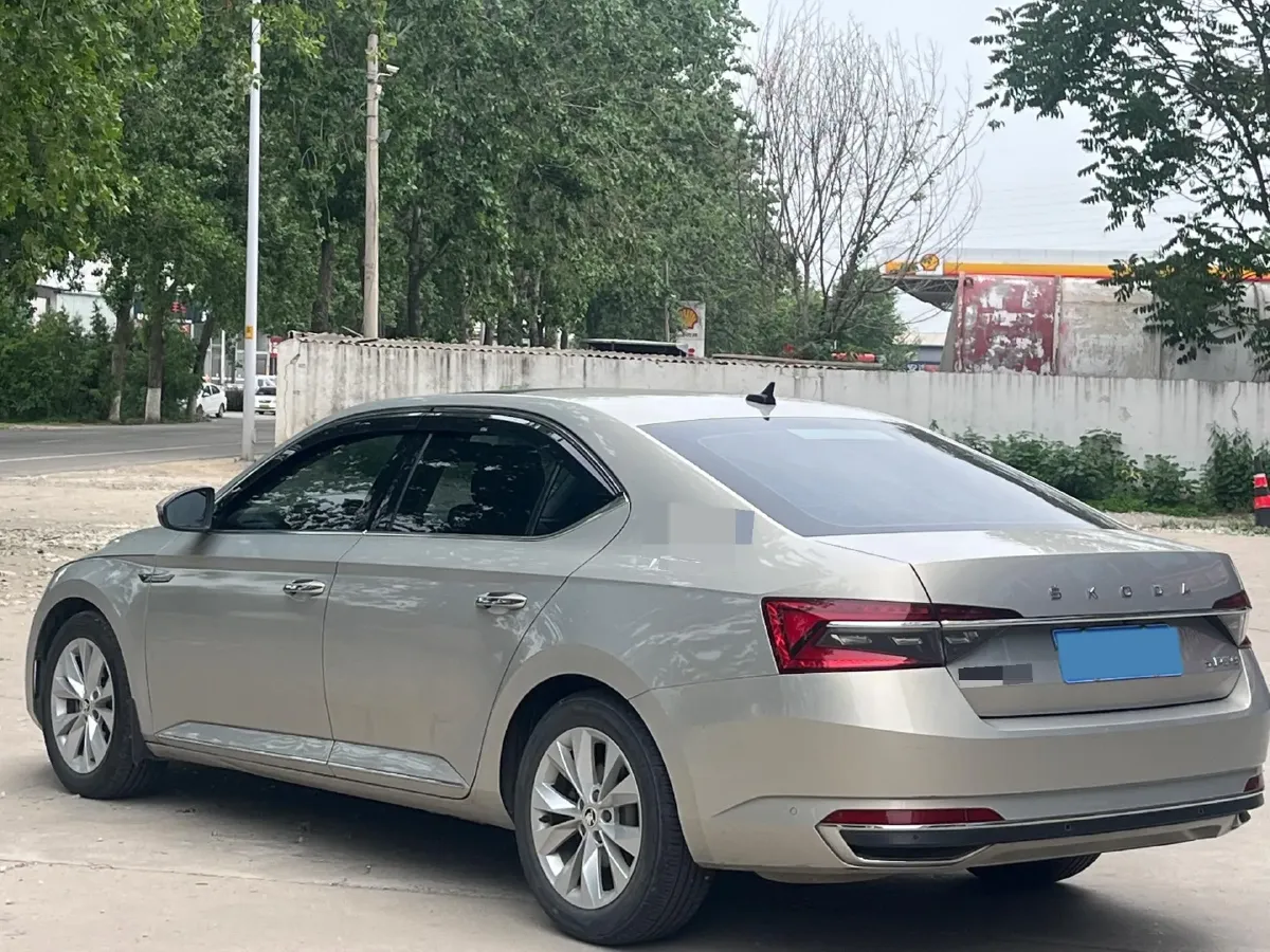 2019 Skoda Superb 1.4T 150HP L4 7DCT,autocango,china used car exporter,china ev exporter,chinese used car exporter,chinese used ev exporter