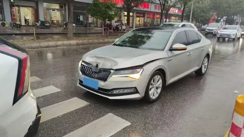 2019 Skoda Superb 1.4T 150HP L4 7DCT,autocango,china used car exporter,china ev exporter,chinese used car exporter,chinese used ev exporter