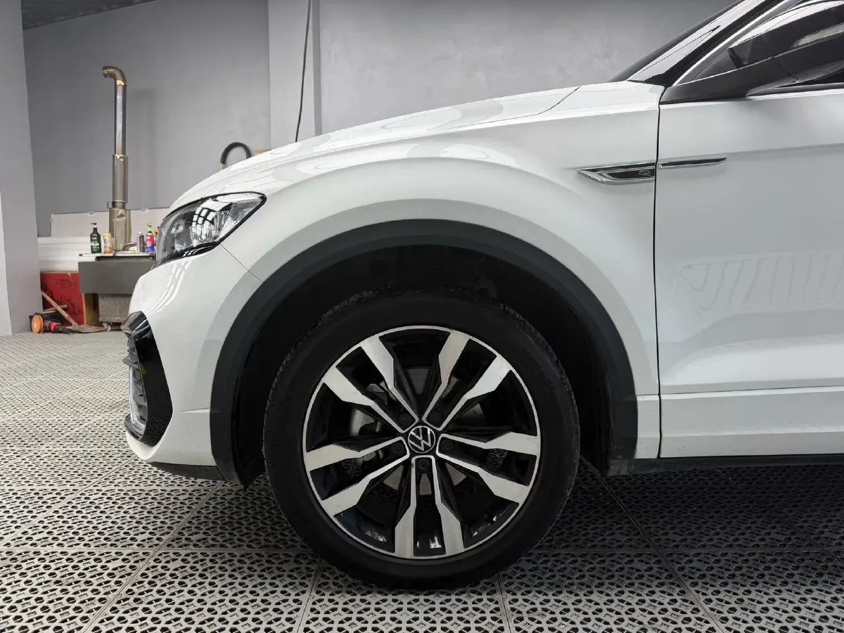 2022 Volkswagen T-Roc 1.4T 150HP L4 7DCT,autocango,china used car exporter,china ev exporter,chinese used car exporter,chinese used ev exporter
