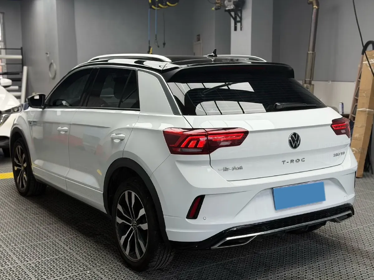 2022 Volkswagen T-Roc 1.4T 150HP L4 7DCT,autocango,china used car exporter,china ev exporter,chinese used car exporter,chinese used ev exporter