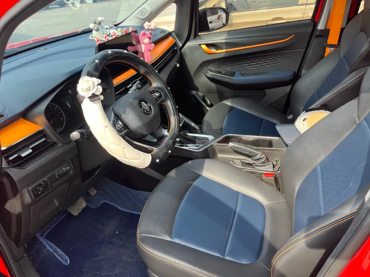 2022 Livan X3 PRO 1.5L 113HP L4 CVT,autocango,china used car exporter,china ev exporter,chinese used car exporter,chinese used ev exporter