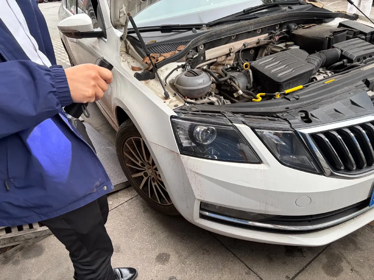 2019 Skoda Octavia 1.5L 116HP L4 5MT,autocango,china used car exporter,china ev exporter,chinese used car exporter,chinese used ev exporter