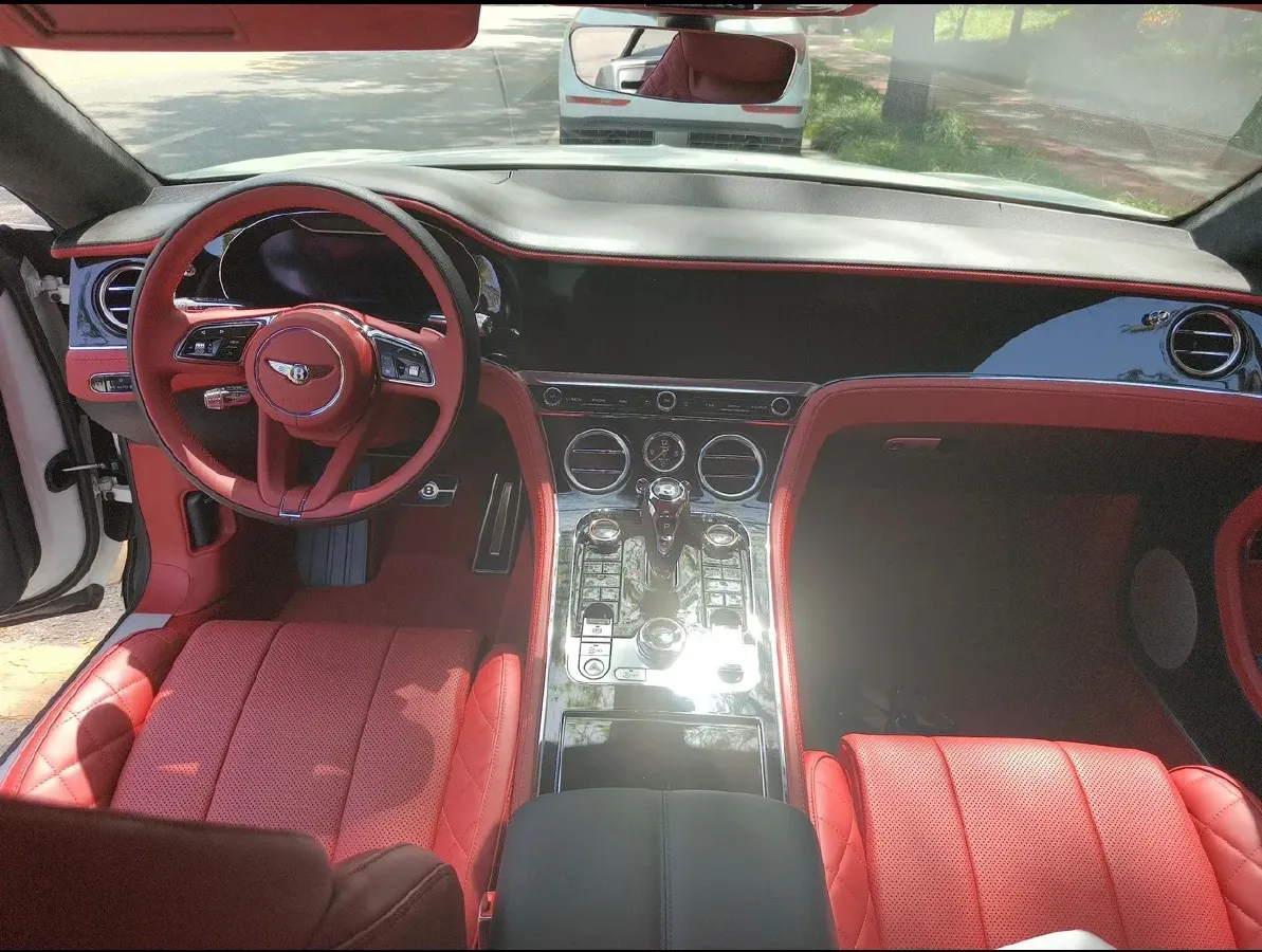 2022 Bentley Continental 4.0T 549HP V8 8DCT,autocango,china used car exporter,china ev exporter,chinese used car exporter,chinese used ev exporter