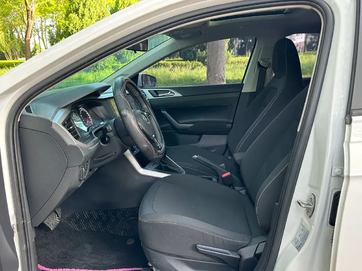 2021 Bestune T55 1.5T 169HP L4 7DCT,autocango,china used car exporter,china ev exporter,chinese used car exporter,chinese used ev exporter