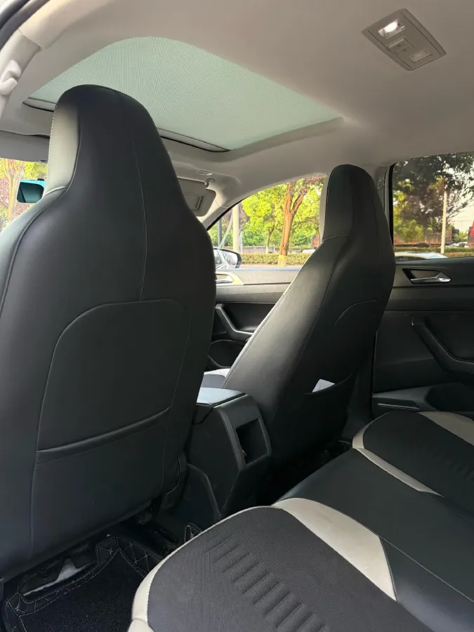 2021 Haval H6 1.5T 169HP L4 7DCT,autocango,china used car exporter,china ev exporter,chinese used car exporter,chinese used ev exporter