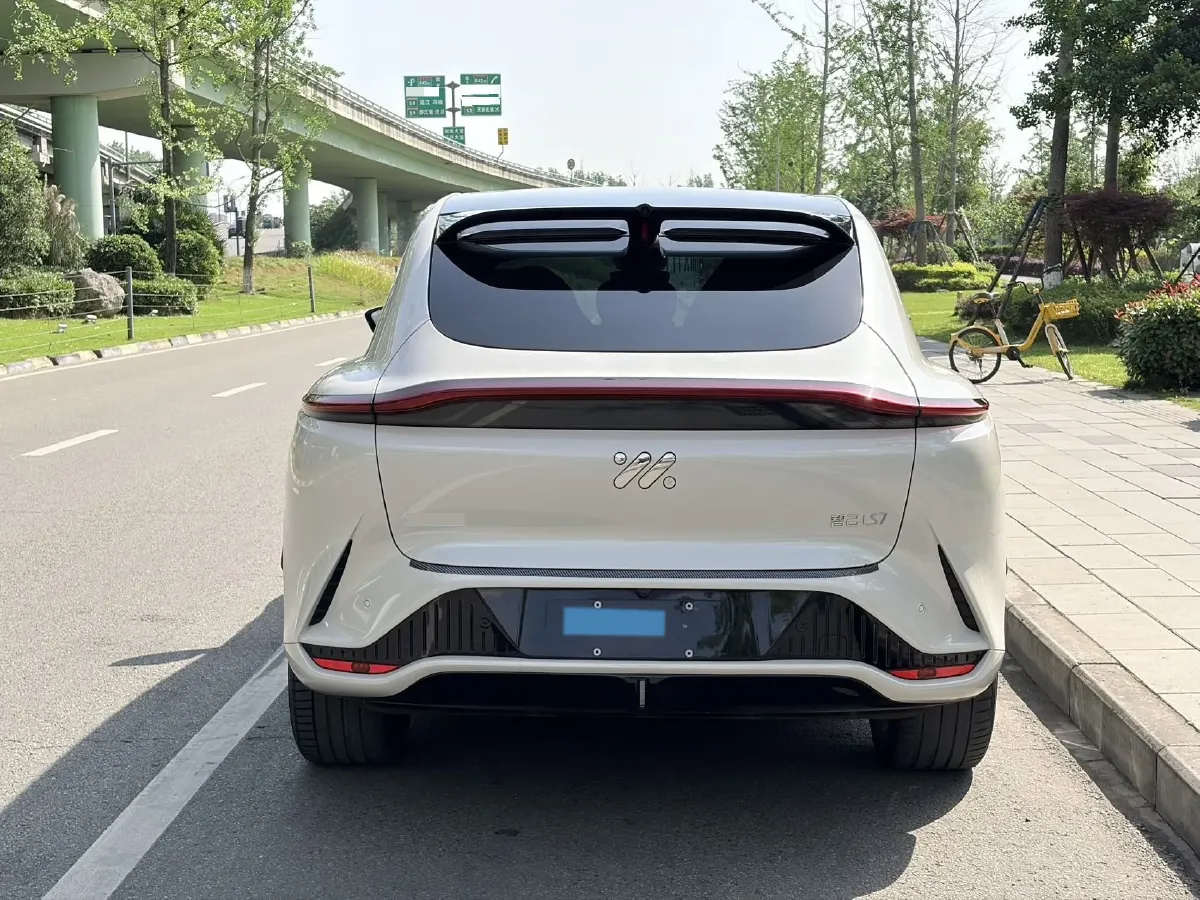 2023 IM LS7 BEV 90KWH,autocango,china used car exporter,china ev exporter,chinese used car exporter,chinese used ev exporter