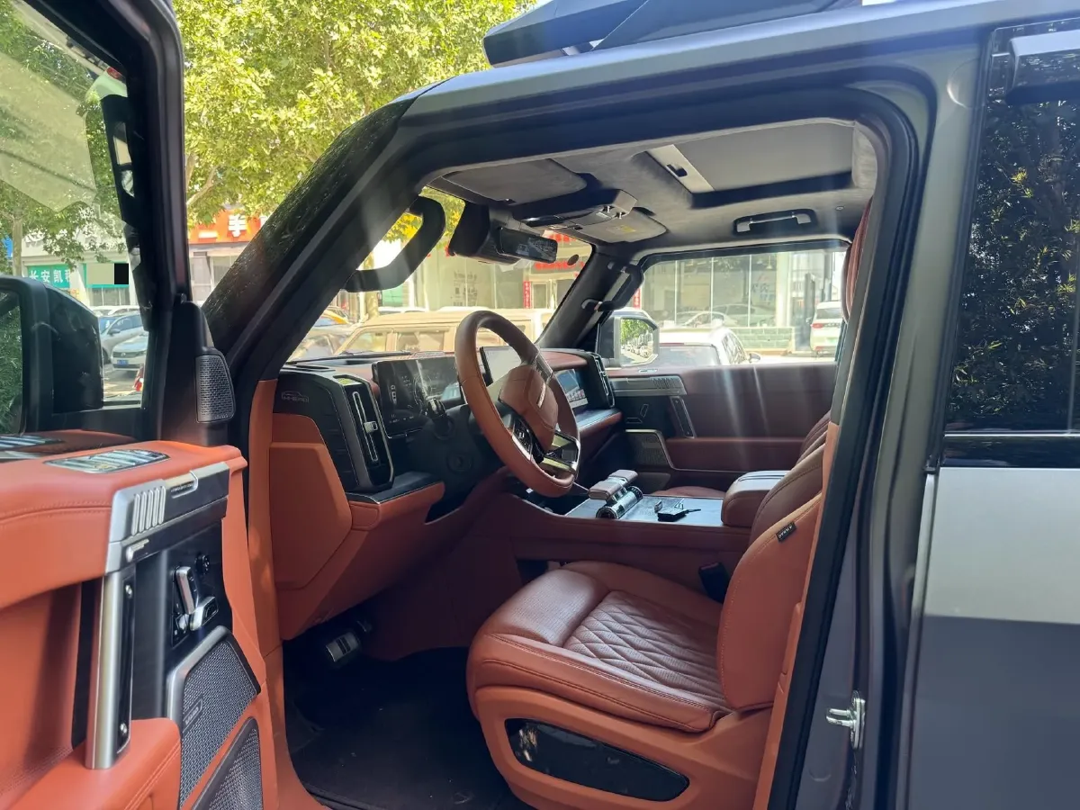 2026 M Hero 917 REEV 197HP 2AT REEV,autocango,china used car exporter,china ev exporter,chinese used car exporter,chinese used ev exporter