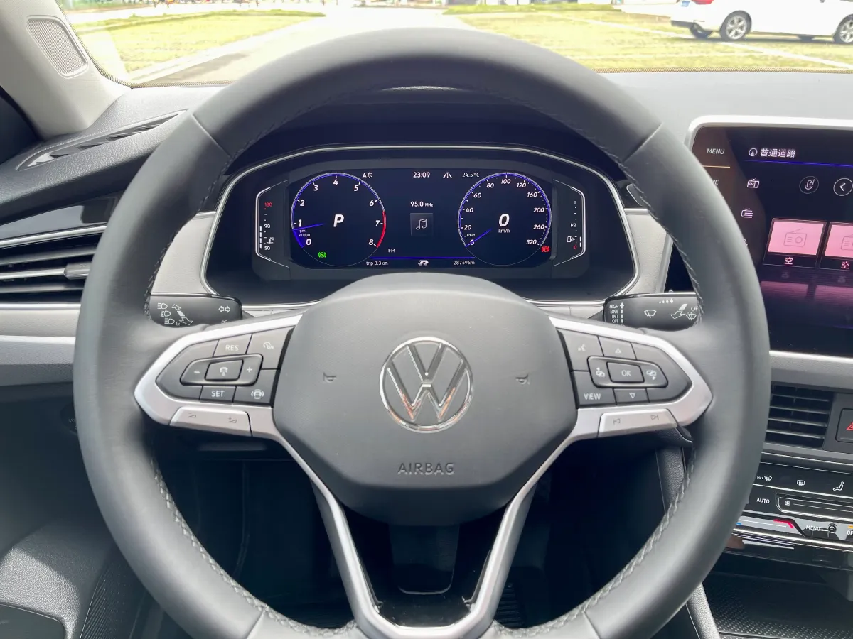 2023 Volkswagen Bora 1.4T 150HP L4 7DCT,autocango,china used car exporter,china ev exporter,chinese used car exporter,chinese used ev exporter