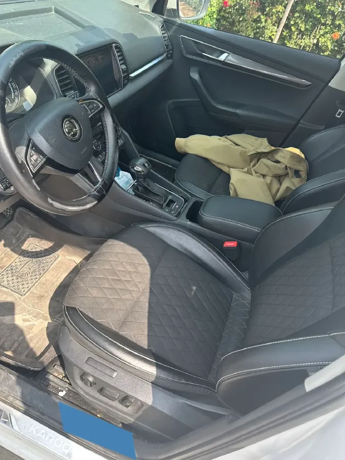 2020 Skoda Karoq 1.4T 150HP L4 7DCT,autocango,china used car exporter,china ev exporter,chinese used car exporter,chinese used ev exporter