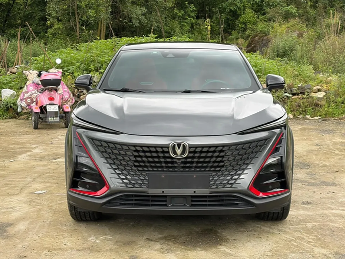 2020 ChangAn UNI-T 1.5T 180HP L4 7DCT,autocango,china used car exporter,china ev exporter,chinese used car exporter,chinese used ev exporter