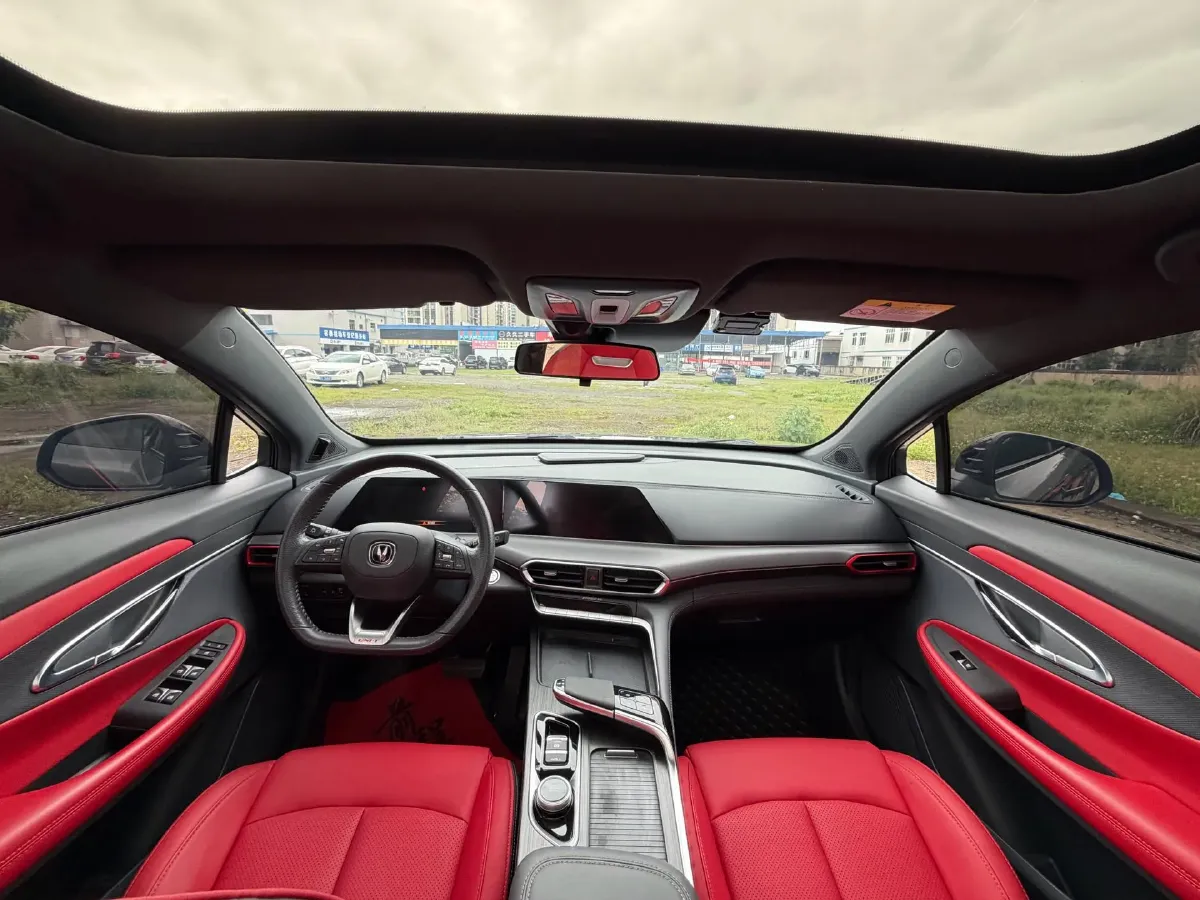 2020 ChangAn UNI-T 1.5T 180HP L4 7DCT,autocango,china used car exporter,china ev exporter,chinese used car exporter,chinese used ev exporter