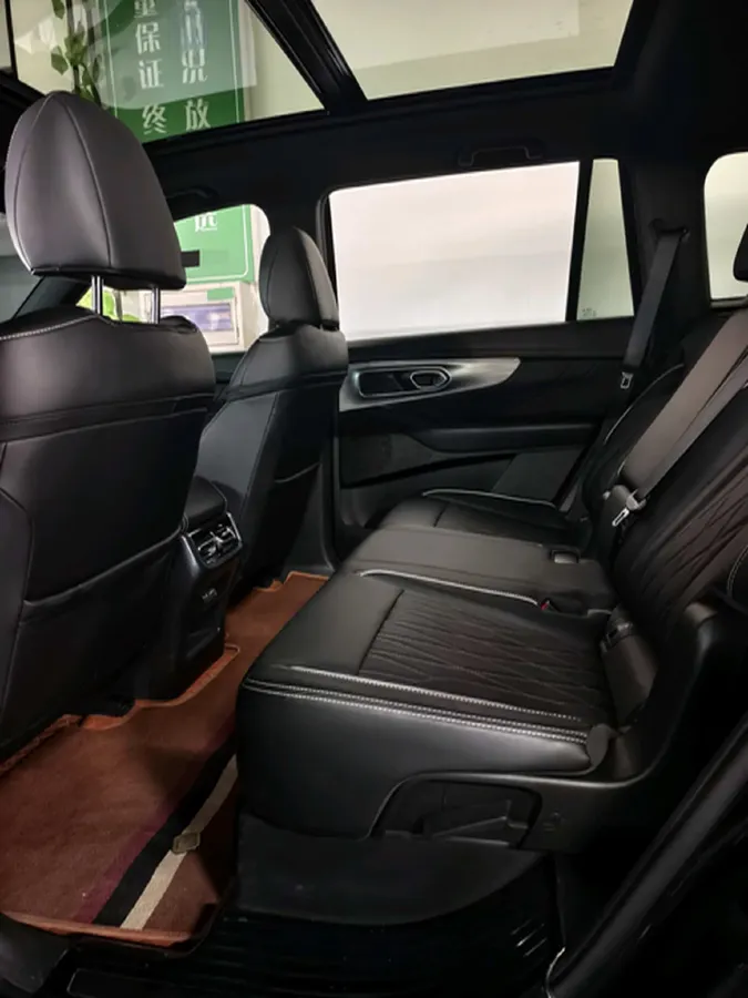 2025 GAC Trumpchi GS8 2.0T 252HP L4 8AT,autocango,china used car exporter,china ev exporter,chinese used car exporter,chinese used ev exporter